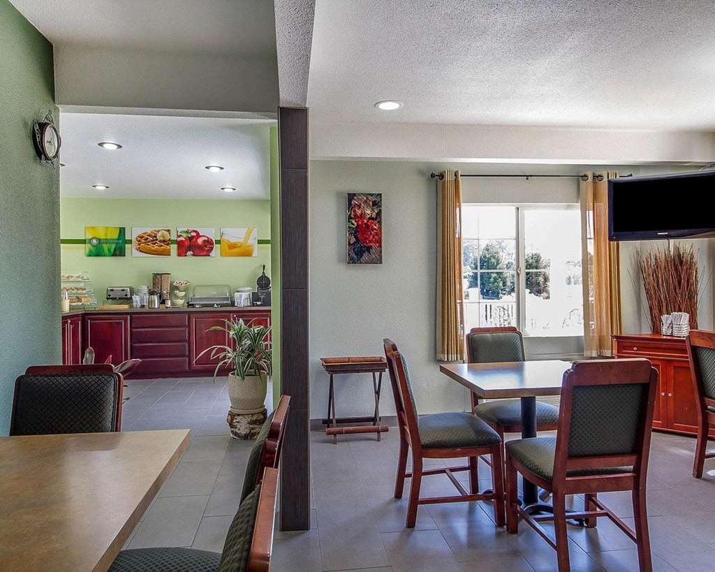 Quality Inn & Suites Capitola By The Sea Restaurant photo