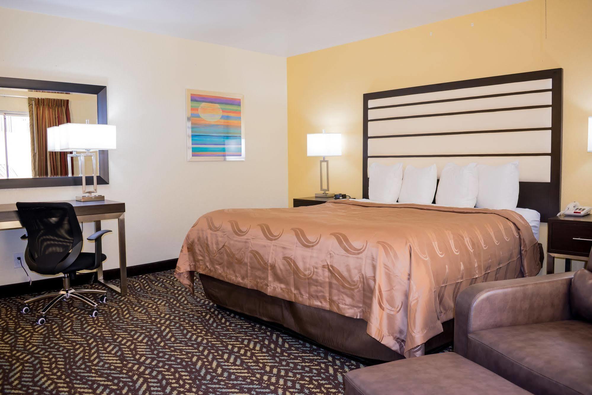 Quality Inn & Suites Capitola By The Sea Exterior photo