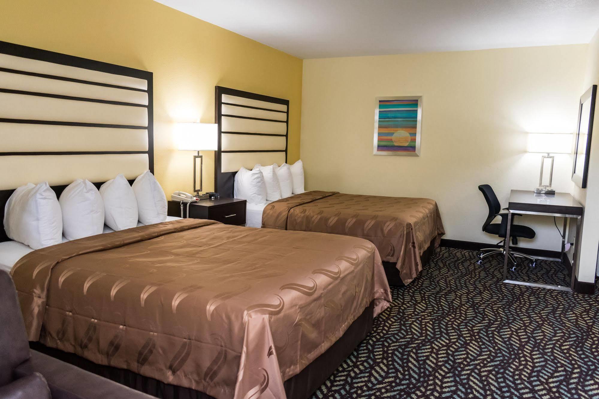 Quality Inn & Suites Capitola By The Sea Exterior photo